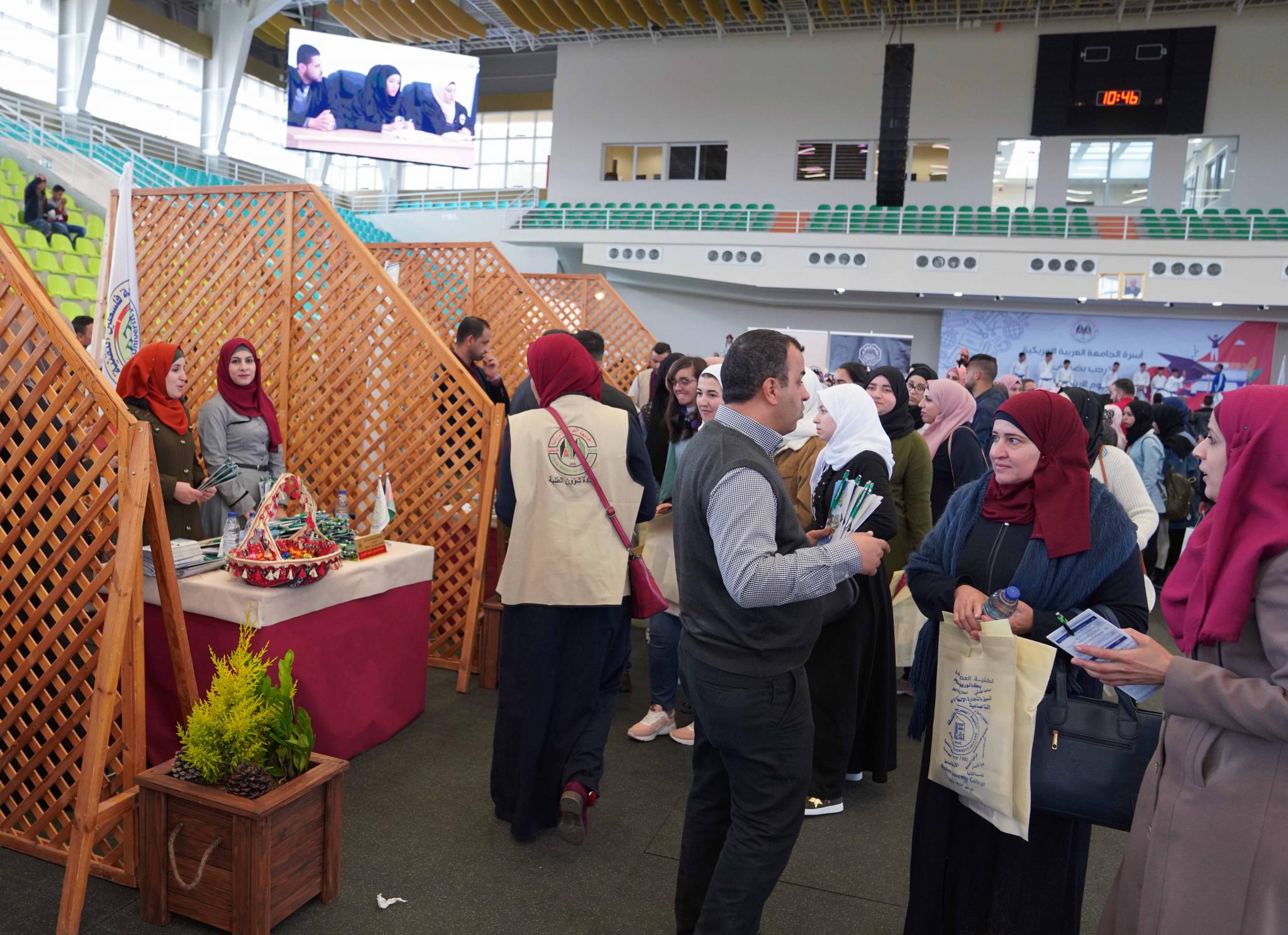 Guidance day for “Al-Injaz” high school students 