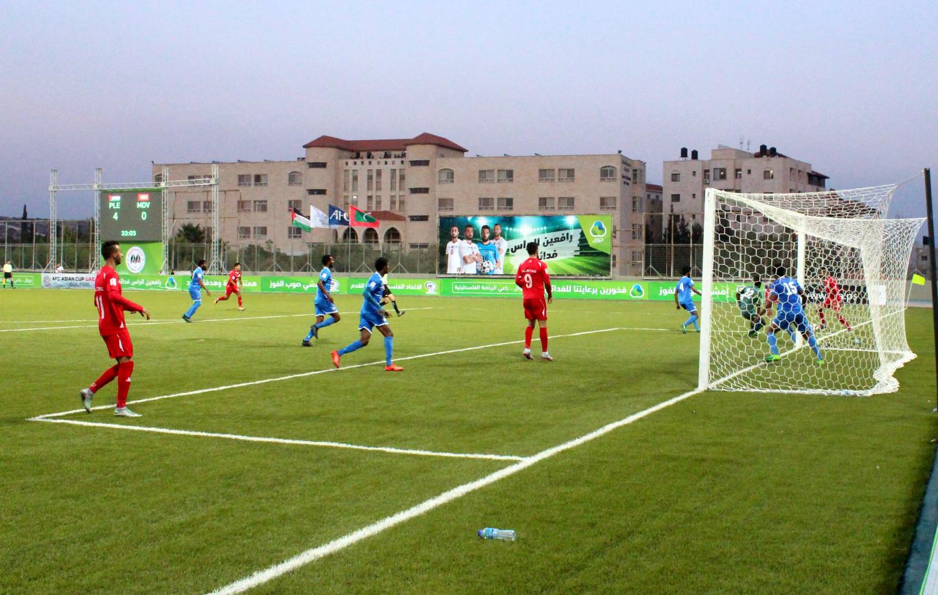 مباراة المنتخب الوطني الفلسطيني والمنتخب المالديفي على ستاد الجامعة العربية الامريكية الدولي