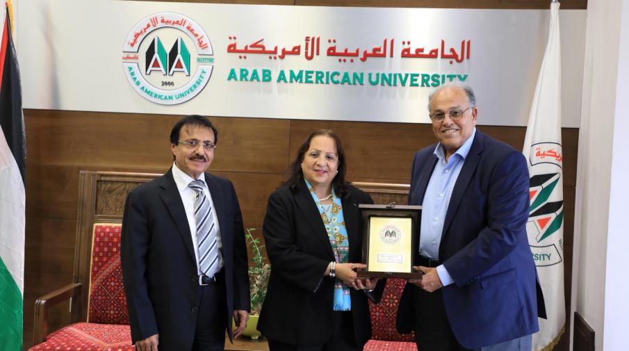 The University welcomes the Minister of Health and discuss ways of cooperation