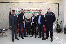 The Head of the Palestinian basketball federation giving Eng. Asfour the shirt of Al Feda’i team as a national symbolic gift to express his appreciation for the efforts that AAUP does in supporting the Palestinian sports in general and the basketball sport in specific.