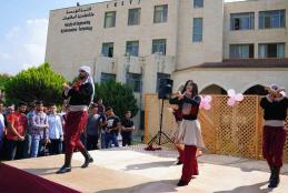 The Deanship of Student Affairs Organizes an Artistic and Cultural Event