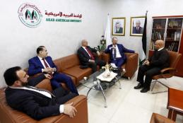 HEAD OF THE DIRECTORS BOARD OF THE ARAB ISLAMIC BANK DR. A’TEF A’LAWNEH VISITS THE UNIVERSITY